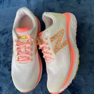 New Balance 680 Fresh Foam Sz Women's 7